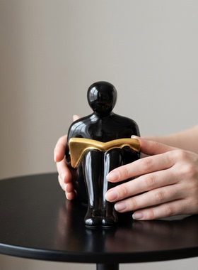 黑色陶瓷人物雕塑摆件家居装饰