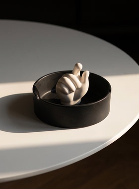 创意手势陶瓷烟灰缸可爱摆件