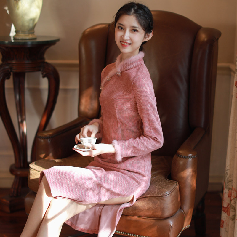 灯芯绒秋冬2020年新款复古连衣裙 墨脂连衣裙