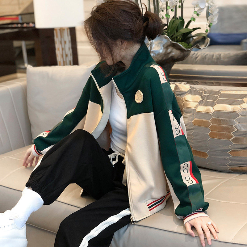 绿色拼接休闲短款运动棒球服夹克 崇妍短外套