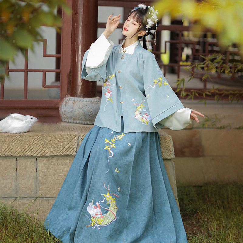 中国风古装汉服秋冬季齐腰马面裙 悦依瑞汉服