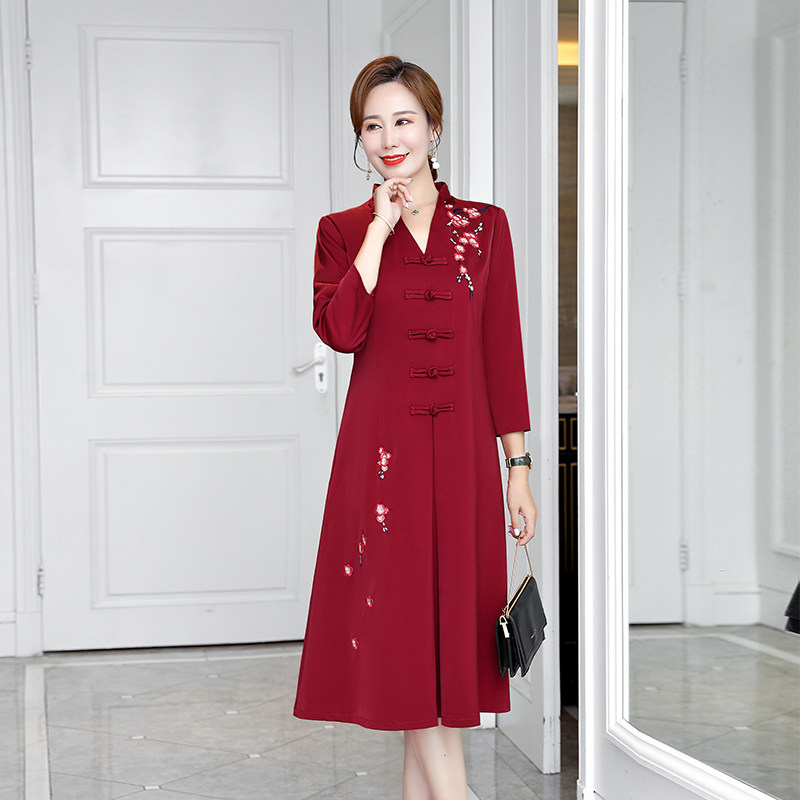 春秋新中老年喜妈妈高档绣花连衣裙 音妮卡中老年女装