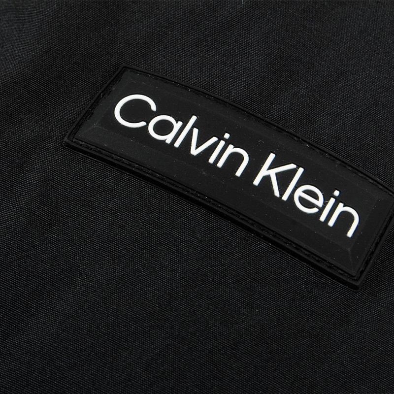 【自营】Calvin Klein/凯文克莱网球穿搭 男士冲锋衣CM104476 - 图3