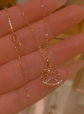 童话小木马项链女夏季可爱文艺创意锁骨链小巧童趣不锈钢项坠潮