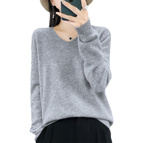 高级感~V领毛衣秋冬女内搭大码宽松时尚洋气可外穿针织打底衫女 - 图3