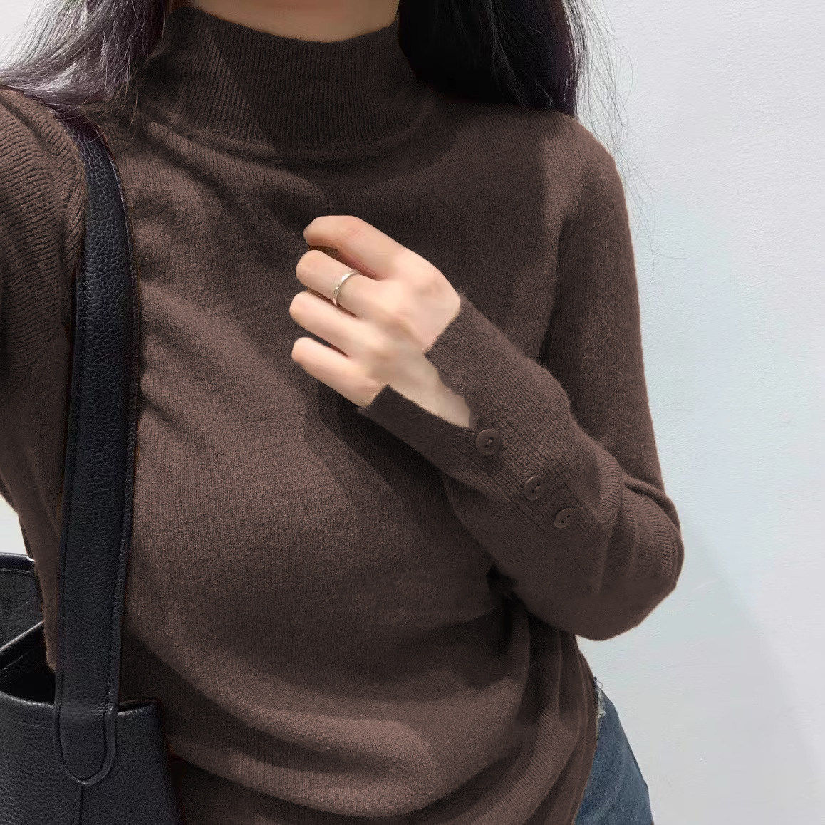 2025秋冬新款半高领羊毛针织打底衫女套头百搭修身设计感内搭毛衣,淘宝优惠券,粉丝福利购,淘宝优惠卷