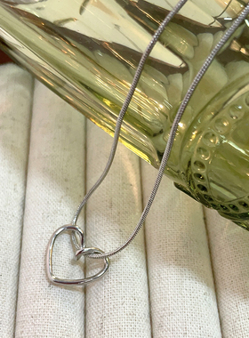 ins冷淡风轻奢小众简约爱心颈链