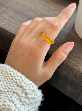 黄玉髓戒指细款鸡油黄帝王黄戒指指环蜜蜡色素圈高级感转运旺财