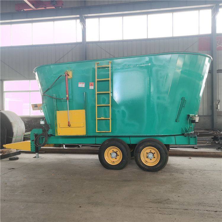 牛羊饲料加工搅拌机养殖全日粮草料拌草机立式牵引tmr青储搅草机,淘宝优惠券,粉丝福利购,淘宝优惠卷