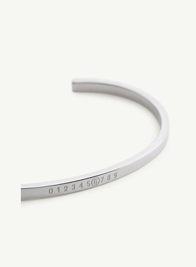 [抢先加购]MM6Mini数字Logo手镯