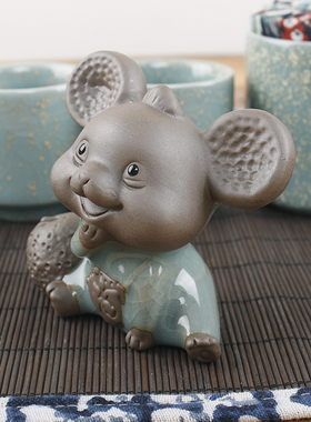 可爱紫砂老鼠抱花生摆件送朋友