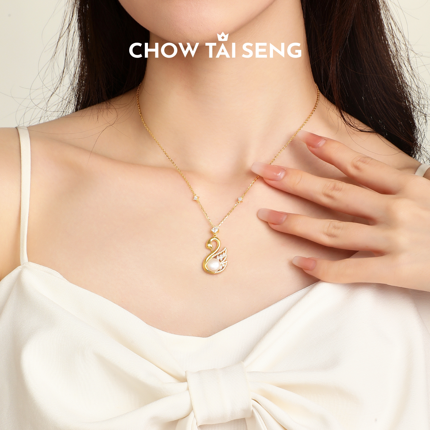 周大生天鹅舞曲银项链女款轻奢高级小众设计感配饰七夕礼物送女友