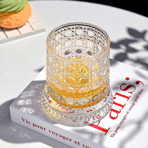 网红威士忌发光旋转酒杯高级感转转杯带灯洋酒玻璃杯会转的杯子 - 图1