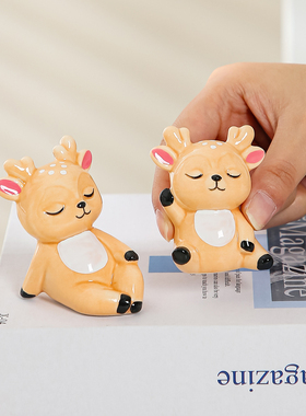 陶瓷小鹿电脑桌工位摆件车载摆件