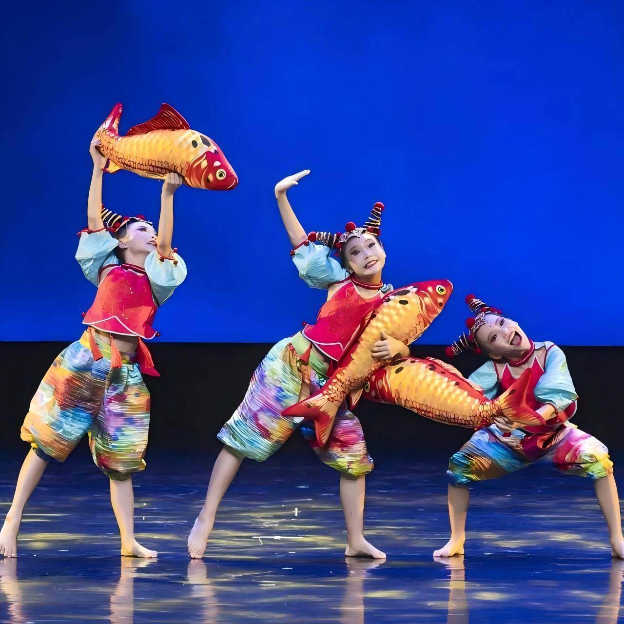 第十三届小荷风采年画娃娃乐陶陶演出服儿童喜庆表演服元旦舞蹈服,淘宝优惠券,粉丝福利购,淘宝优惠卷