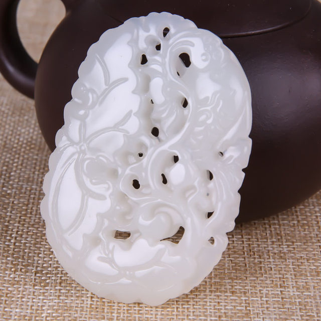 Xinjiang Hotan Jade White Jade Brand Jasper Jade Brand Jade Pendant Men and Women Hollow Goldfish Pendant Jade Brand
