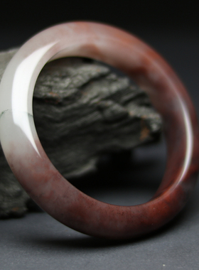 天然古典女玉石鸡血玉手镯带证书