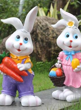 户外仿真卡通兔子雕塑摆件玻璃钢花园林动物幼儿园景观草坪装饰品