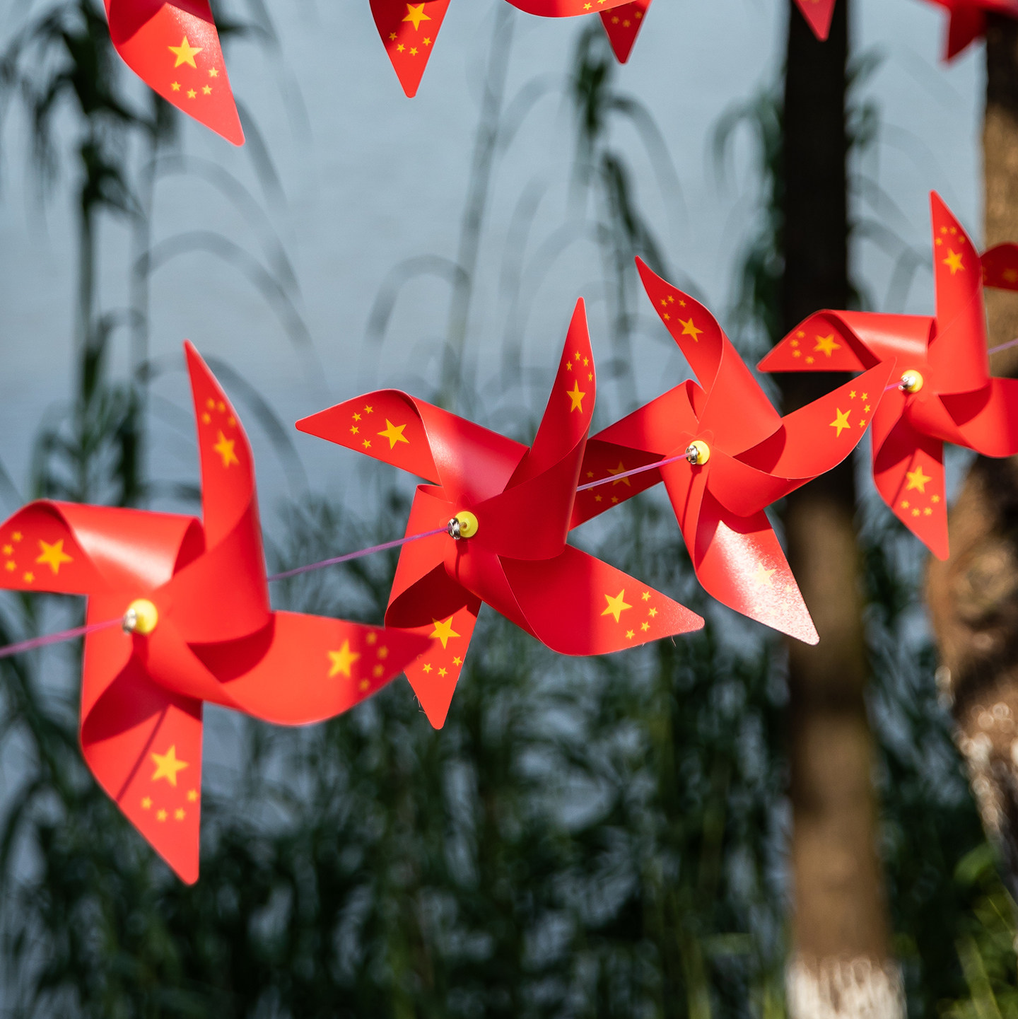 2026国庆节装饰户外风车挂饰吊旗挂件中秋商场景区氛围场景布置,淘宝优惠券,粉丝福利购,淘宝优惠卷