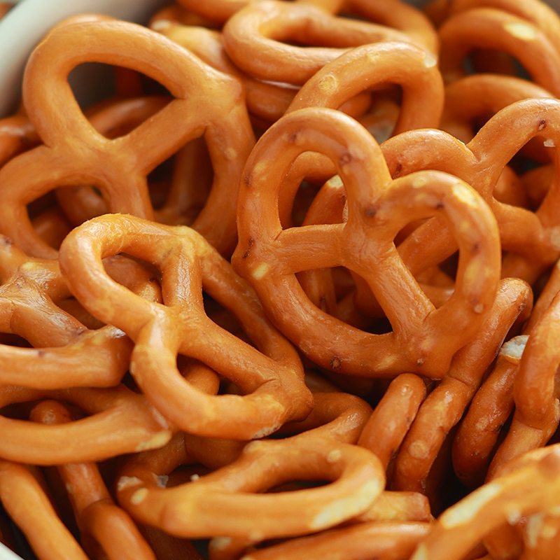 Xuncriiji Sea Salt Alkaline Water Bow Alkaline Water Stick Biscuit Cake Baking Decoration Biscuits Casual Healthy Snacks