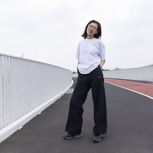 nike耐克秋季女子运动训练宽松抽绳梭织休闲长裤锐力FQ3589-010 - 图0