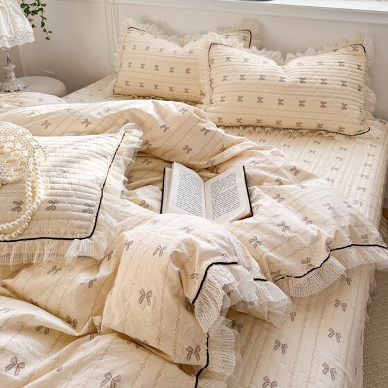 Cotton quilted bed cover single piece small fresh double layer lace princess style thickened quilted bed sheet universal for all seasons