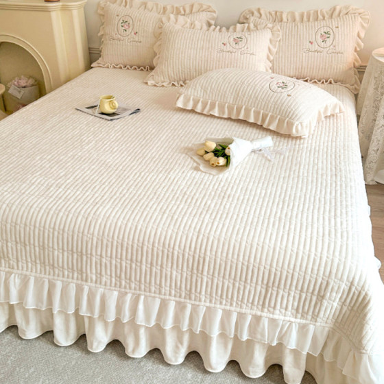Milk velvet bed cover thickened and velvet quilted