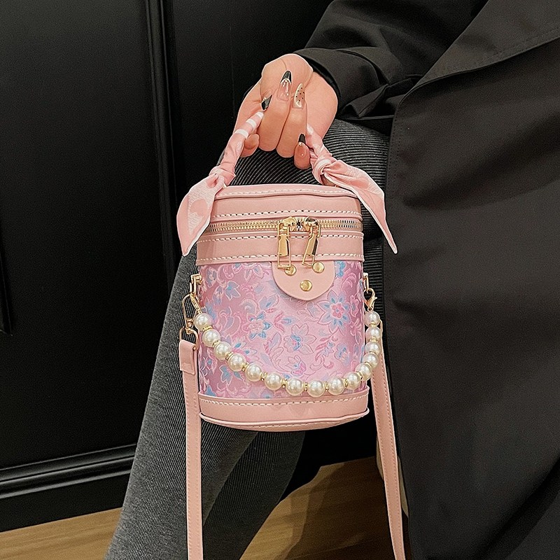 新中式珍珠装饰水桶包女diy手工编织包包宋锦小众设计自制材料包,淘宝优惠券,粉丝福利购,淘宝优惠卷