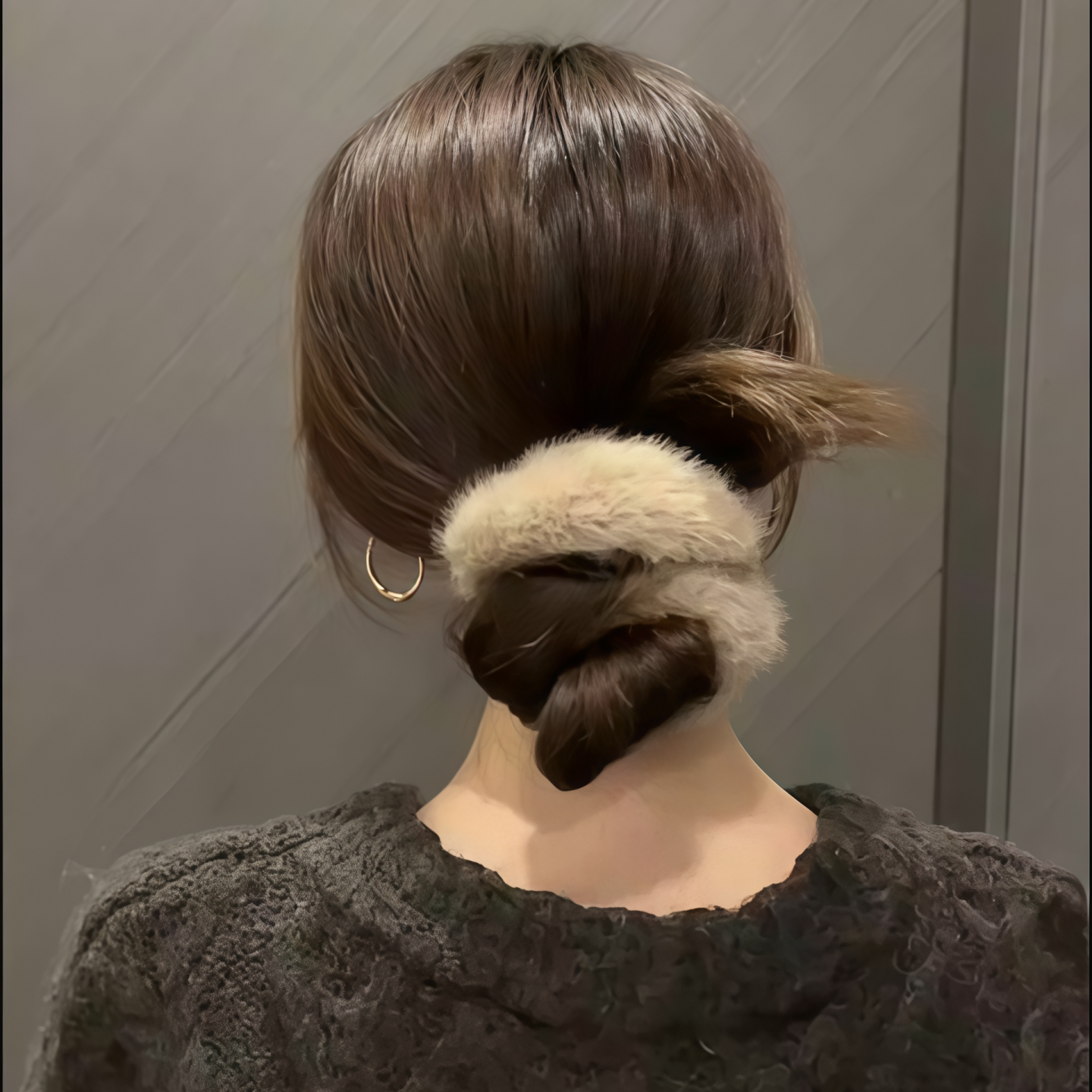 秋冬仿貂毛绒大肠发圈女2025新款扎头发皮筋毛毛丸子头头绳发饰 - 图0