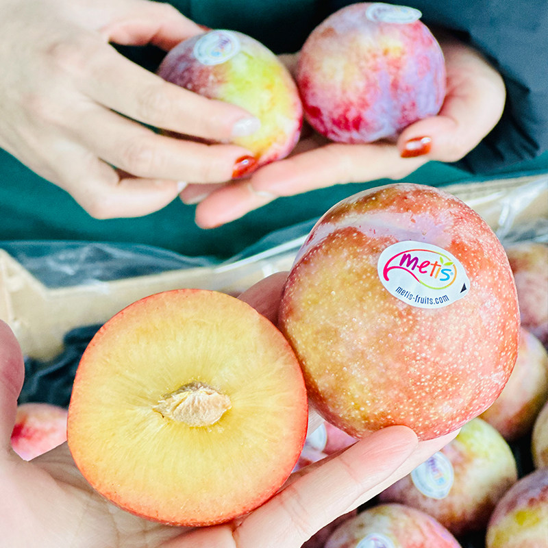 顺丰包邮3/5斤礼盒装西班牙大恐龙蛋黄布林杏子李子新鲜水果,淘宝优惠券,粉丝福利购,淘宝优惠卷