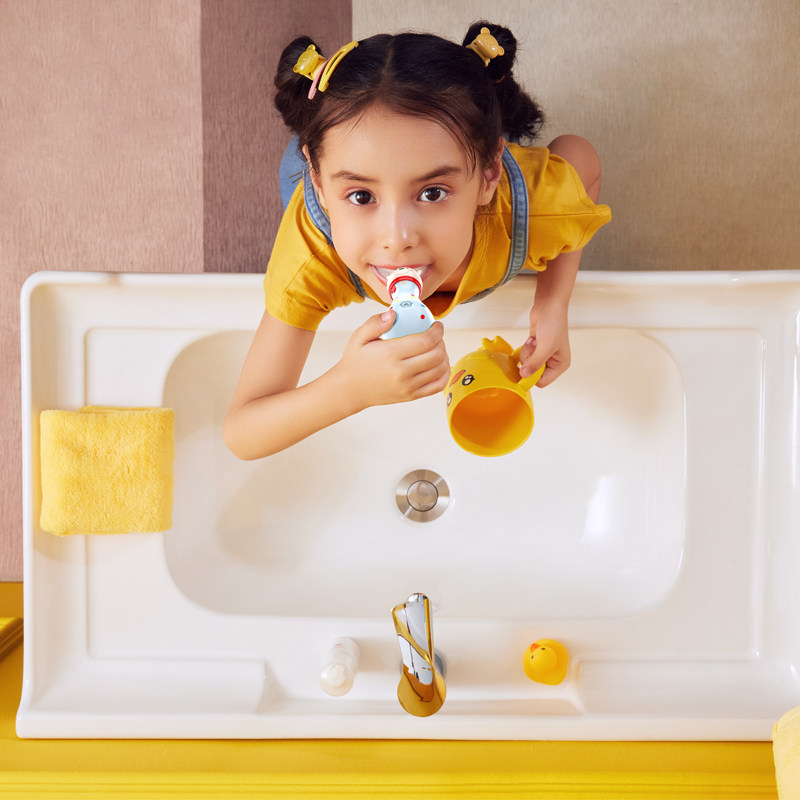 深爱u形手动宝宝软毛uu鹿护理牙刷 深爱口腔护理乳牙刷/训练牙刷/护齿牙刷