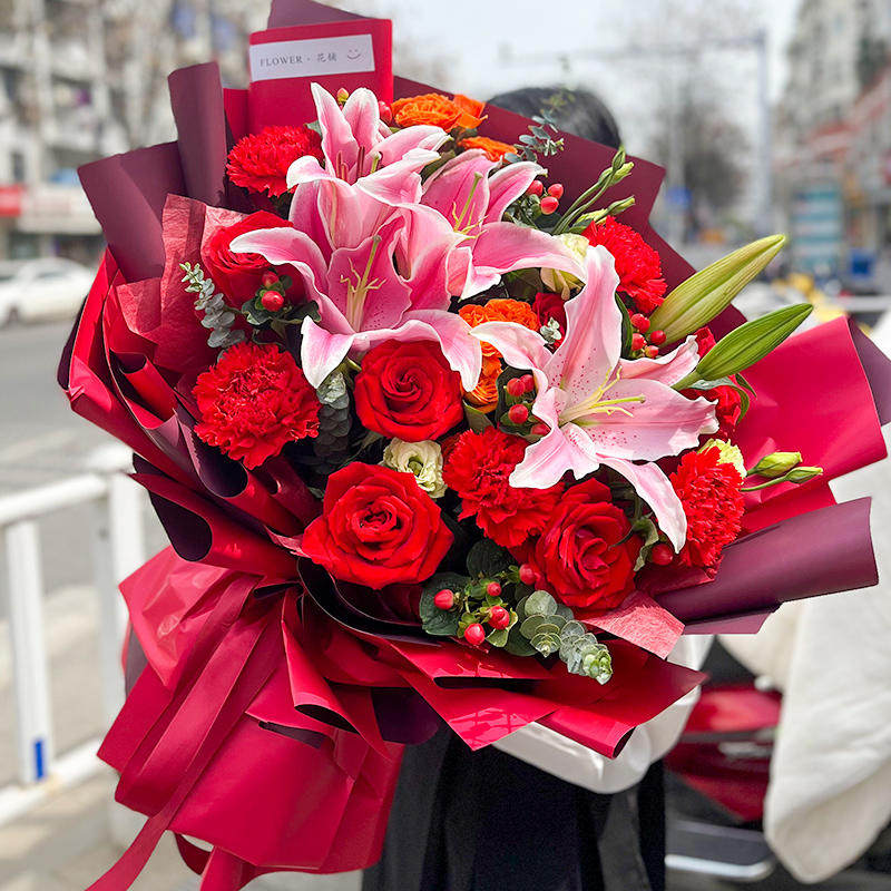 康乃馨百合花束送妈妈送长辈生日深圳广州鲜花速递全国同城配送店