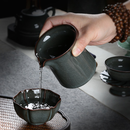 青瓷龙泉公道杯茶海哥窑冰裂铁胎功夫茶具配件陶瓷大号公杯分茶器 - 图2