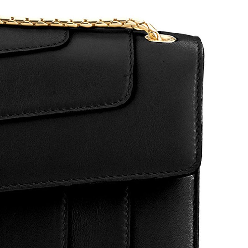 bvlgari经典蛇头扣黑色牛皮挎包 YISHEHUI海外女士包袋