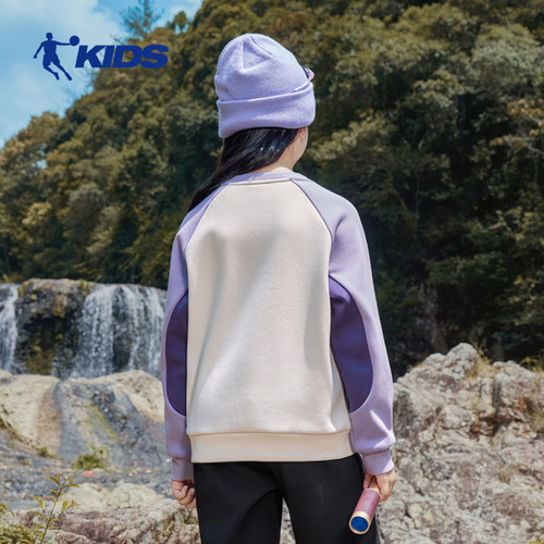 乔丹儿童2025冬季新款女童加绒印花运动圆领套头针织卫衣T9543115 - 图1