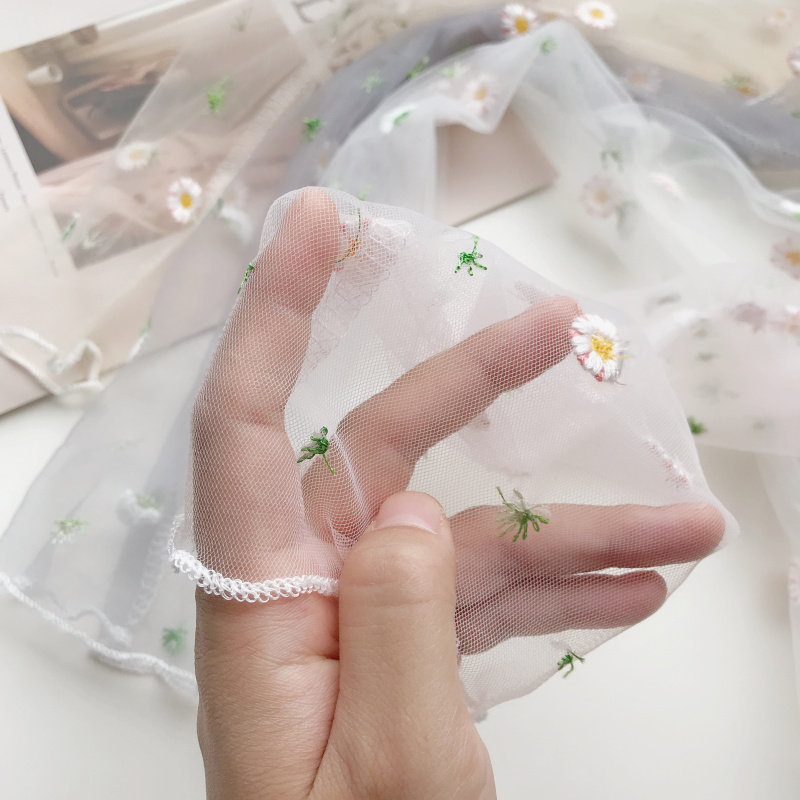 2020年春季半高领蕾丝刺绣打底衫 奥蒂珠蕾丝衫/雪纺衫