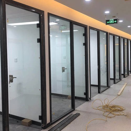 河北办公室玻璃隔断墙钢化玻璃铝镁合金隔断磨砂双玻百叶办公隔断 - 图0