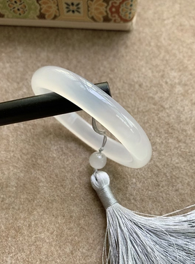 白月光荔枝冻纯天然玛瑙手镯女款招财镯冰种玉镯子高冰透玉髓白色