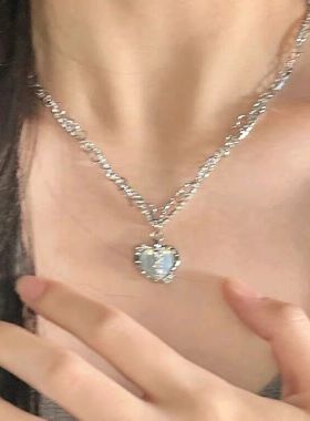 镶钻金属叠戴女爱心项链