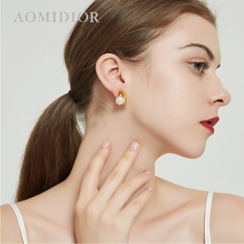 奥米迪奥珍珠短款v型气质百搭耳钉 aomidior耳钉