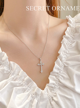 秘密饰品2024夏季新款十字架项链小众设计高级感饰品简约休闲款式