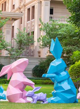 大型园林摆件几何切面兔子户外景观玻璃钢动物雕塑楼盘小区装饰品