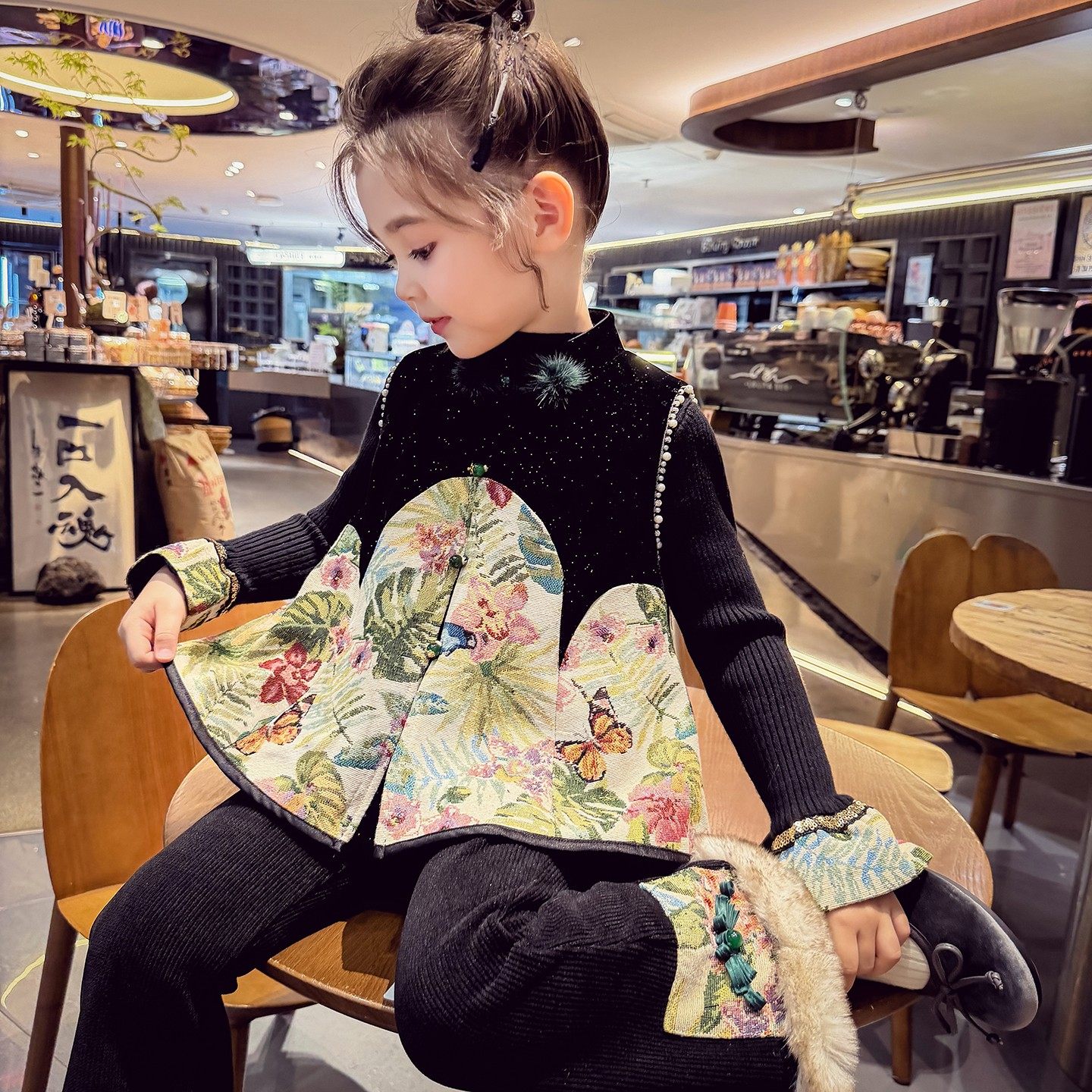 女童新中式加绒套装冬装2025新款儿童国风背心上衣刺绣喇叭裤毛衣,淘宝优惠券,粉丝福利购,淘宝优惠卷