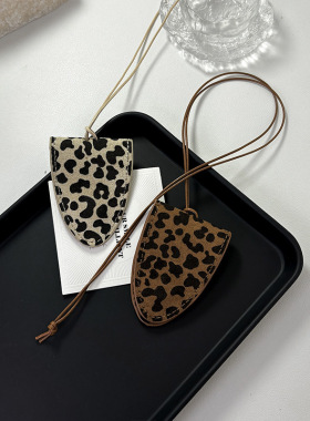 豹纹磁吸眼镜夹皮质挂绳挂脖项链女时尚气质装饰毛衣链小众配饰品