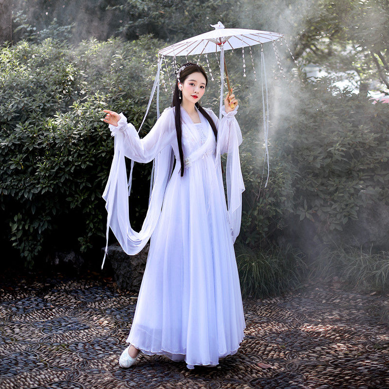  欧莎文民族服装/舞台装