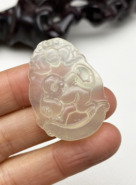 通用天然玉石手工雕刻吊坠特价