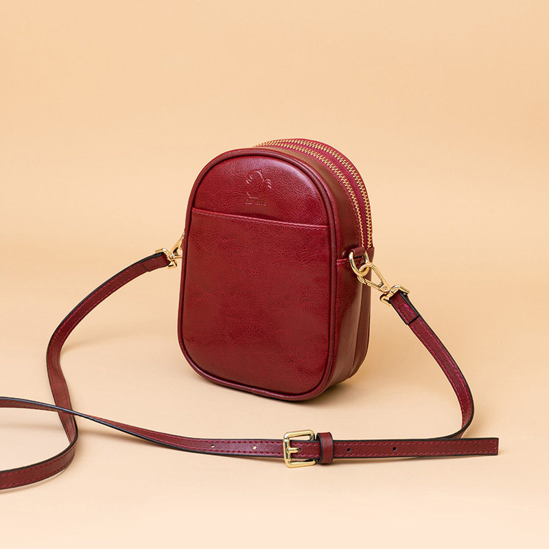 2020 ck女包 花栗鼠手机包