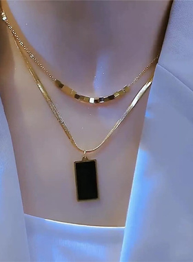 钛钢项链双层叠戴锁骨链女气质黑色方块吊坠时尚百搭颈链2024新款