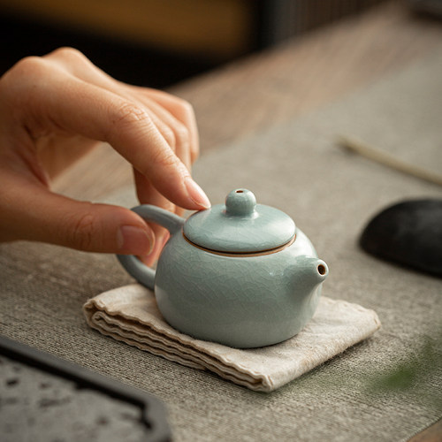 小号把把壶迷你精致可爱陶瓷茶壶创意哥窑茶宠摆件可养手把件瓷器-图3