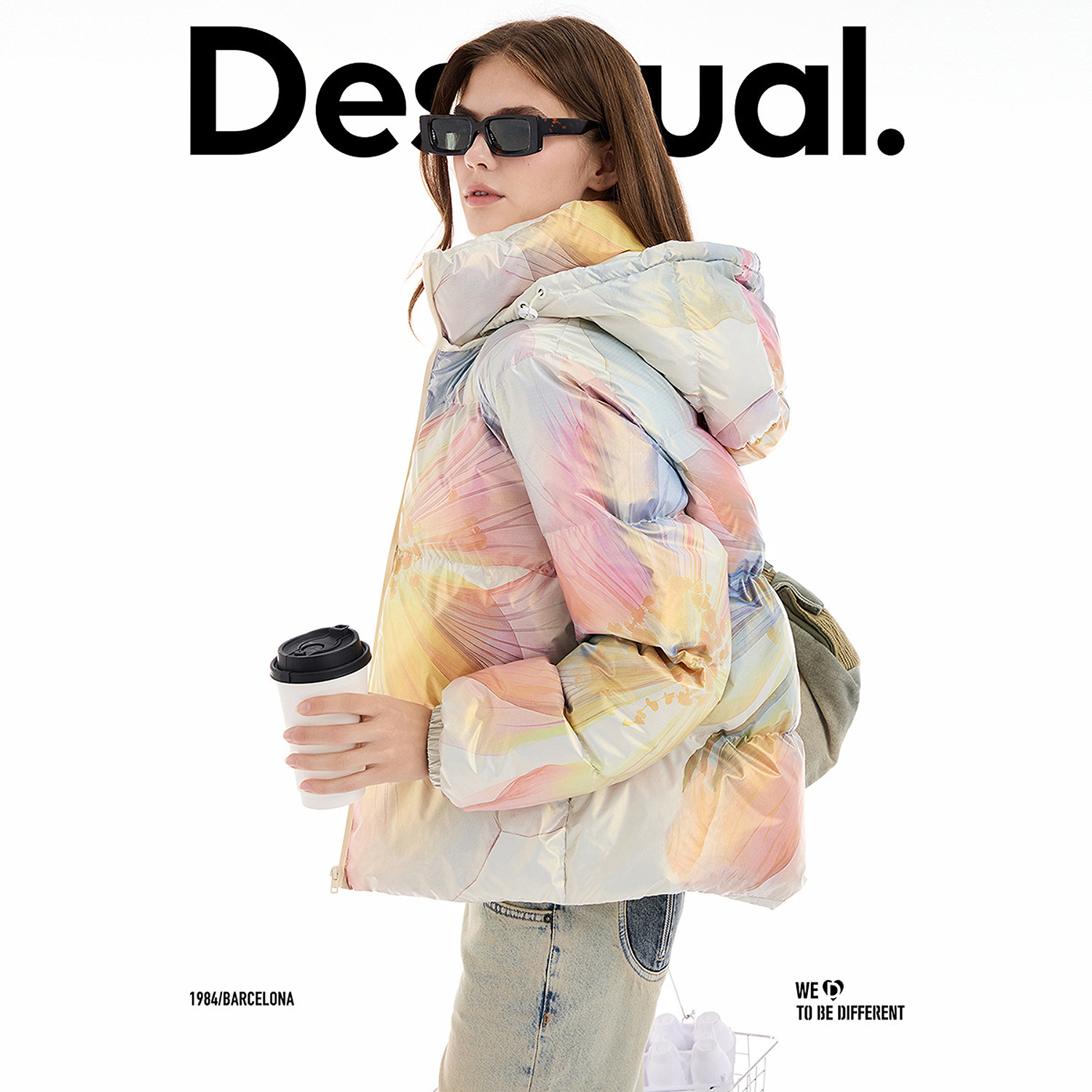 Desigual25秋冬新品镭射花卉印花连帽棉服女士外套